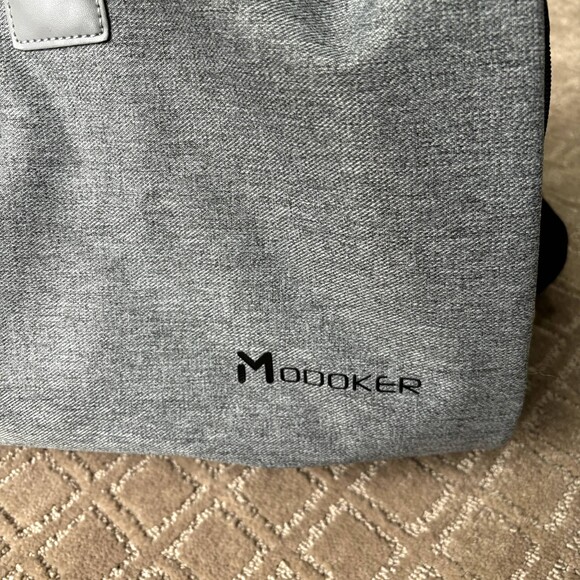 Modoker Carry On Garment Duffel Bag Hanging Suit Travel Bag Red Wings NWOT - Picture 5 of 12